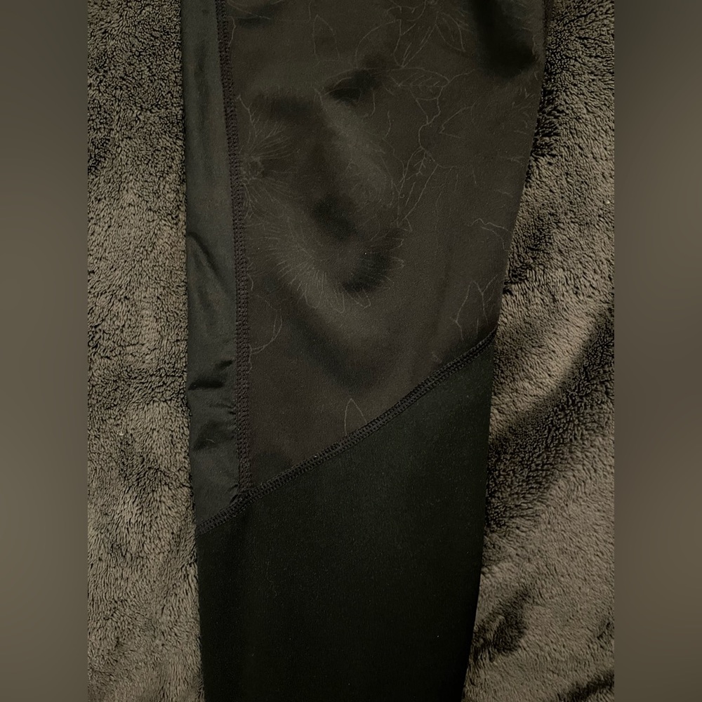 adidas rose print leggings! - Picture 5 of 5